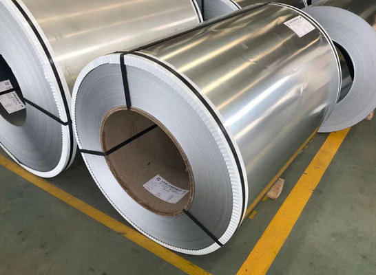 Lembaran Bergelombang Hot Dip Aisi Galvanized Steel Coils 508mm Id