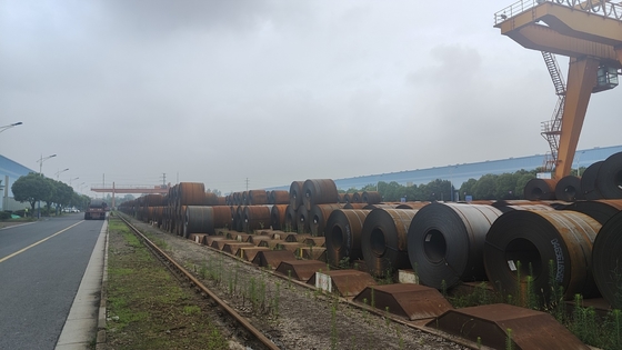 Kekerasan Koil Baja Karbon Disesuaikan Warna Alam Q195/Q235/Q345/A36